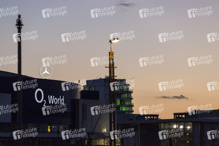 O2 World wird im Juli Mercedes-Benz Arena