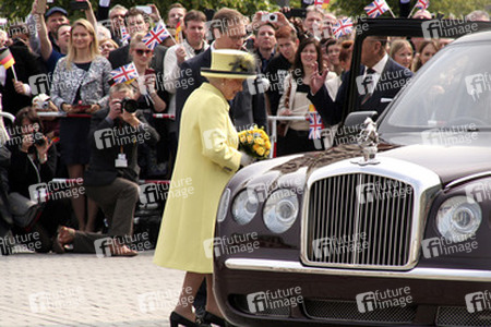 Queen Elisabeth II. besucht das Brandenburger Tor