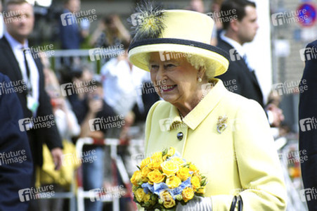 Queen Elisabeth II. besucht das Brandenburger Tor