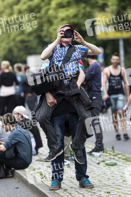 Parade zum 37. Christopher Street Day in Berlin