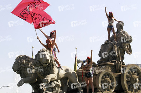 Femen Protest gegen das Knebelgesetz  'Ley Mordaza' in Madrid