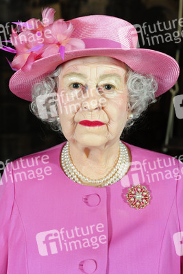 Präsentation der Queen Elisabeth Wachsfigur in Hamburg