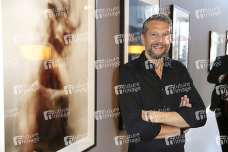 Vernissage 'creep' von Kai Wiesinger in Berlin