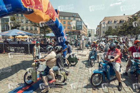 Fun Rennen 'Red Bull Vogelfrei' in Zwickau