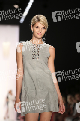 Riani Fashion Show auf der Mercedes-Benz Fashion Week Spring/Summer 2016