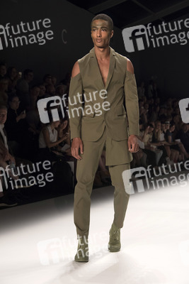SoPopular Fashion Show auf der Mercedes-Benz Week Spring/Summer 2016