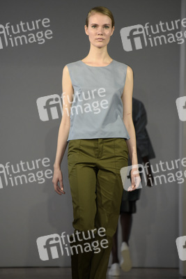 Hien Le Fashion Show auf der Berlin Fashion Week Spring/Summer 2016
