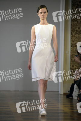 Hien Le Fashion Show auf der Berlin Fashion Week Spring/Summer 2016