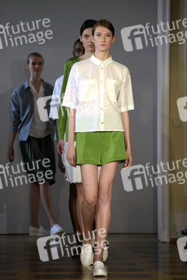 Hien Le Fashion Show auf der Berlin Fashion Week Spring/Summer 2016