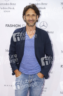 SoPopular Fashion Show auf der Mercedes-Benz Week Spring/Summer 2016