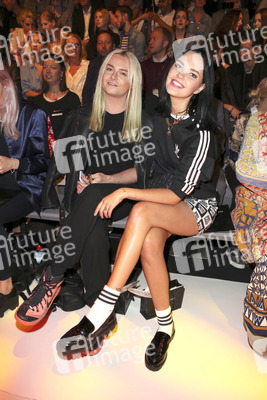 Barre Noire Fashion Show auf der Mercedes-Benz Fashion Week Spring/Summer 2016