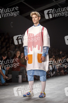 Designer for Tomorrow Fashion Show auf der Mercedes-Benz Week Spring/Summer 2016