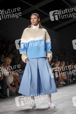 Designer for Tomorrow Fashion Show auf der Mercedes-Benz Week Spring/Summer 2016