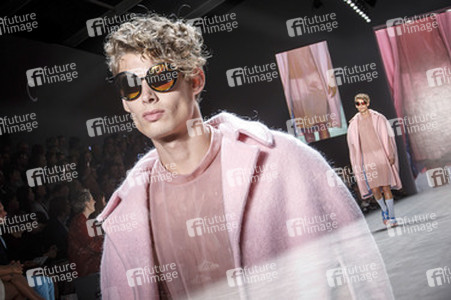 Designer for Tomorrow Fashion Show auf der Mercedes-Benz Week Spring/Summer 2016