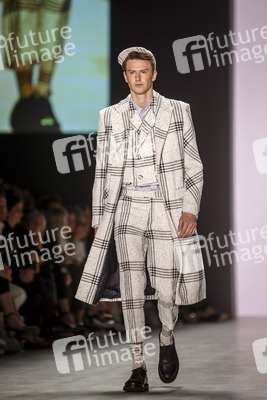 Designer for Tomorrow Fashion Show auf der Mercedes-Benz Week Spring/Summer 2016