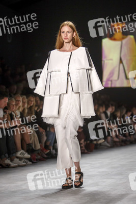 Designer for Tomorrow Fashion Show auf der Mercedes-Benz Week Spring/Summer 2016