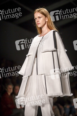 Designer for Tomorrow Fashion Show auf der Mercedes-Benz Week Spring/Summer 2016