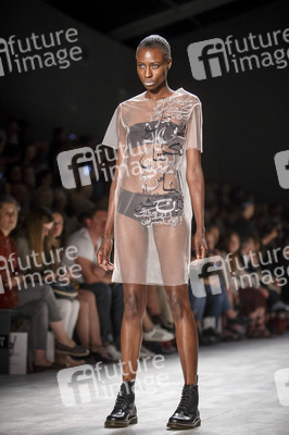 Designer for Tomorrow Fashion Show auf der Mercedes-Benz Week Spring/Summer 2016