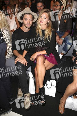 Dimitri Fashion Show auf der Mercedes-Benz Fashion Week Spring/Summer 2016