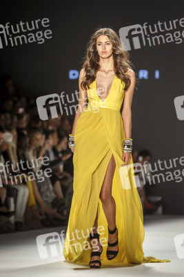 Dimitri Fashion Show auf der Mercedes-Benz Fashion Week Spring/Summer 2016