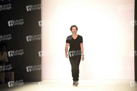 Dimitri Fashion Show auf der Mercedes-Benz Fashion Week Spring/Summer 2016