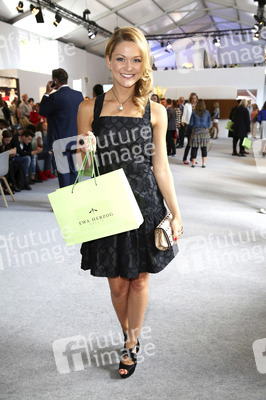Ewa Herzog Fashion Show auf der Mercedes-Benz Fashion Week Spring/Summer 2016