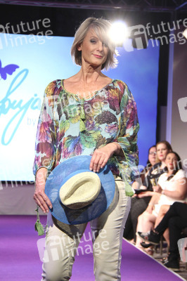 Love & Happiness by Manou Lenz Fashion Show auf der Berlin Fashion Week Spring/Summer 2016