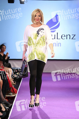 Love & Happiness by Manou Lenz Fashion Show auf der Berlin Fashion Week Spring/Summer 2016