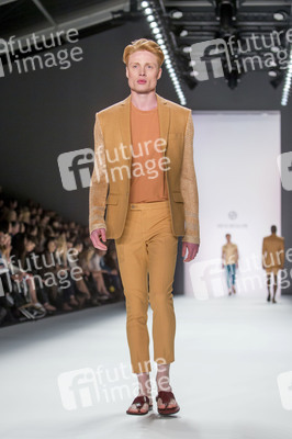 Shai Shalom Fashion Show auf der Mercedes-Benz Fashion Week Spring/Summer 2016