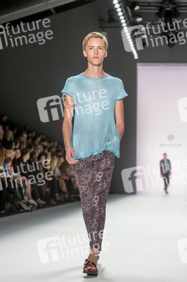 Shai Shalom Fashion Show auf der Mercedes-Benz Fashion Week Spring/Summer 2016