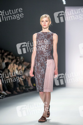 Shai Shalom Fashion Show auf der Mercedes-Benz Fashion Week Spring/Summer 2016