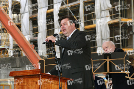 Deutsche Staatsoper Richtfest in Berlin