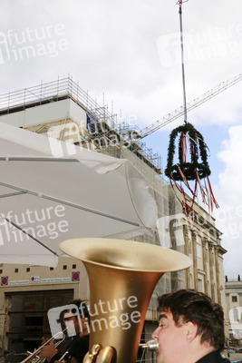 Deutsche Staatsoper Richtfest in Berlin