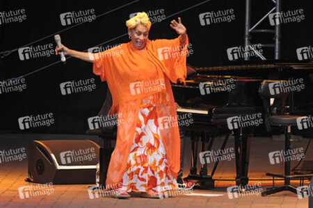 Konzert vom Buena Vista Social Club featuring Omara Portuondo in Hamburg