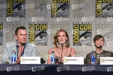 Panel zu 'Childhood's End' auf der San Diego Comic-Con International 2015