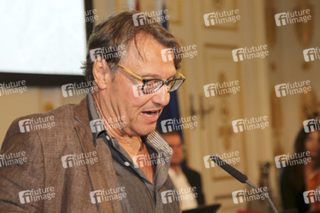 Verleihung des Großen Ehrenzeichens der Republik Österreich an Wolfgang Ambros in Wien