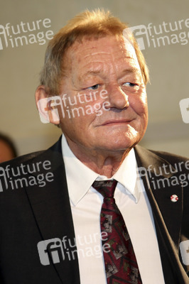 Verleihung des Großen Ehrenzeichens der Republik Österreich an Wolfgang Ambros in Wien