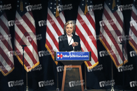 Hillary Clinton spricht in der New School in New York