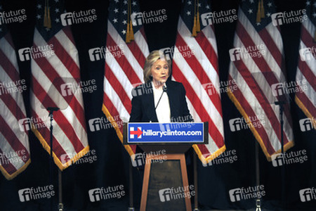Hillary Clinton spricht in der New School in New York