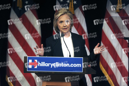 Hillary Clinton spricht in der New School in New York