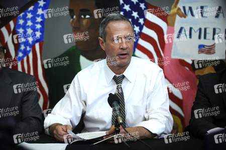 Martin O'Malley holds immigration roundtable at the New York Immigration Action Fund