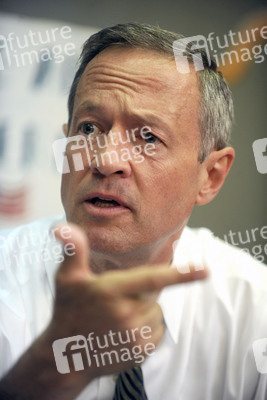 Martin O'Malley holds immigration roundtable at the New York Immigration Action Fund