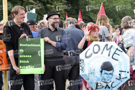 Demonstration 'OXI – Schluss mit Lustig' in Berlin