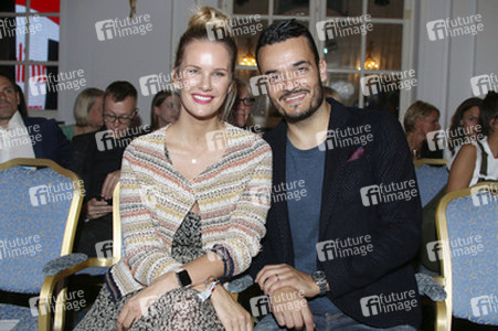 Ernstings Family Fashion Show Promi Overview Herbst/Winter 2015 in Hamburg