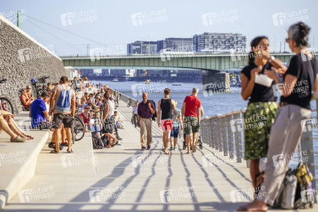 Rheinboulevard in Köln