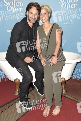 Premiere der Show 'Seifen Oper' in Berlin