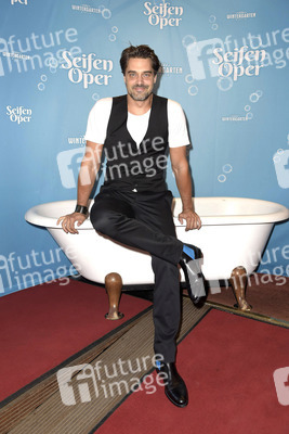 Premiere der Show 'Seifen Oper' in Berlin