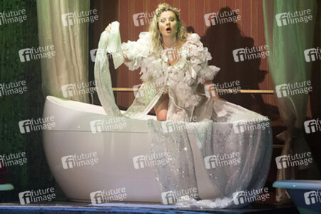 Premiere der Show 'Seifen Oper' in Berlin