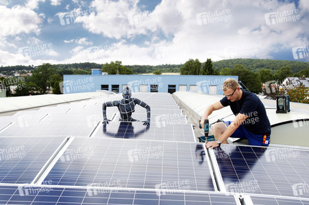 WORKING ART: Photovoltaik Installateur / Solar PV Installer Bodypainting