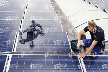 WORKING ART: Photovoltaik Installateur / Solar PV Installer Bodypainting
